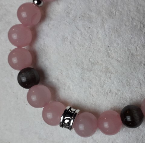 bracelets en quartz rose et  oeil de chat 