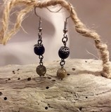 boucles d'oreilles cuir  et perles lapis lazuli 