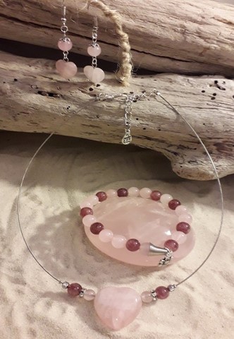 Pendentifs en coeur quartz rose 