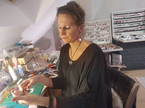 Sophie Bastin dans son atelier 